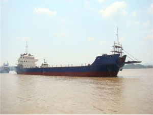 3500DWT self propelled deck barge