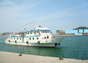 275 passenger boat